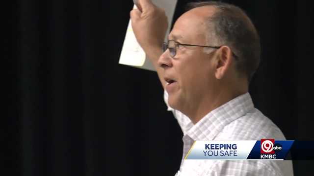 KCKPS presentation highlights dangers of fentanyl - Vimarsana News
