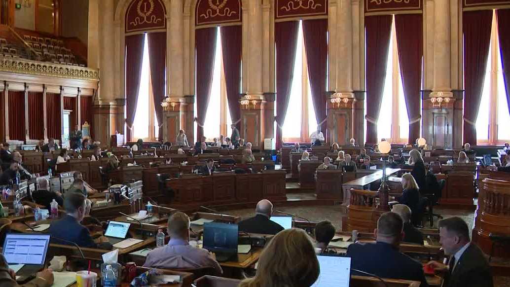 Iowa passes $4 billion property tax cut, Des Moines officials voice concerns
