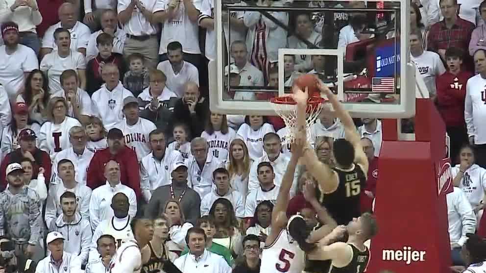 PURDUE BASKETBALL BEATS IOWA EXTENDS WIN STREAK visual data 6