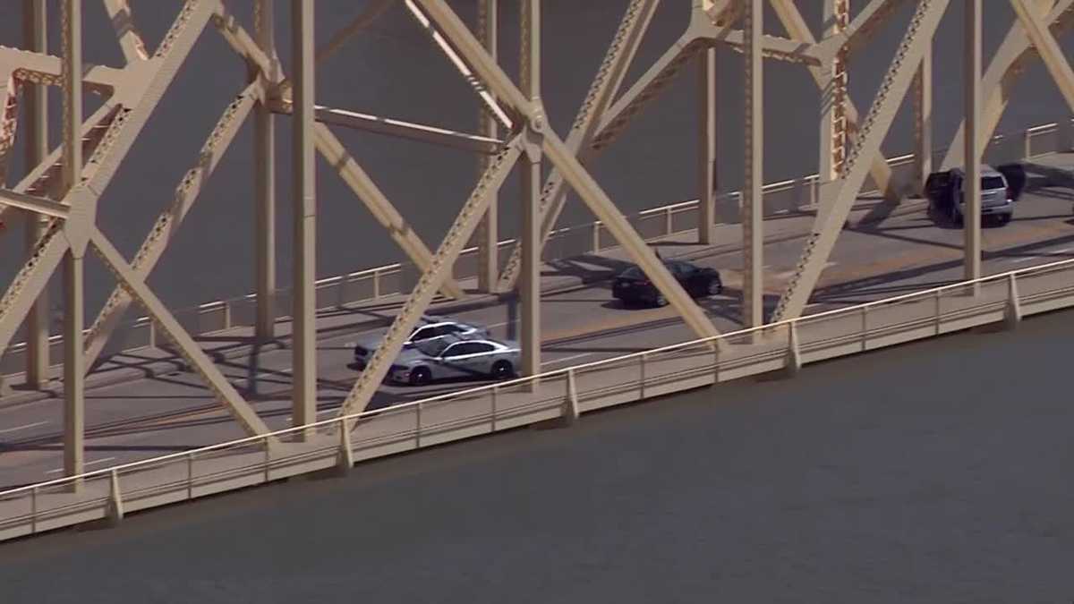 2nd Street bridge reopens after crash