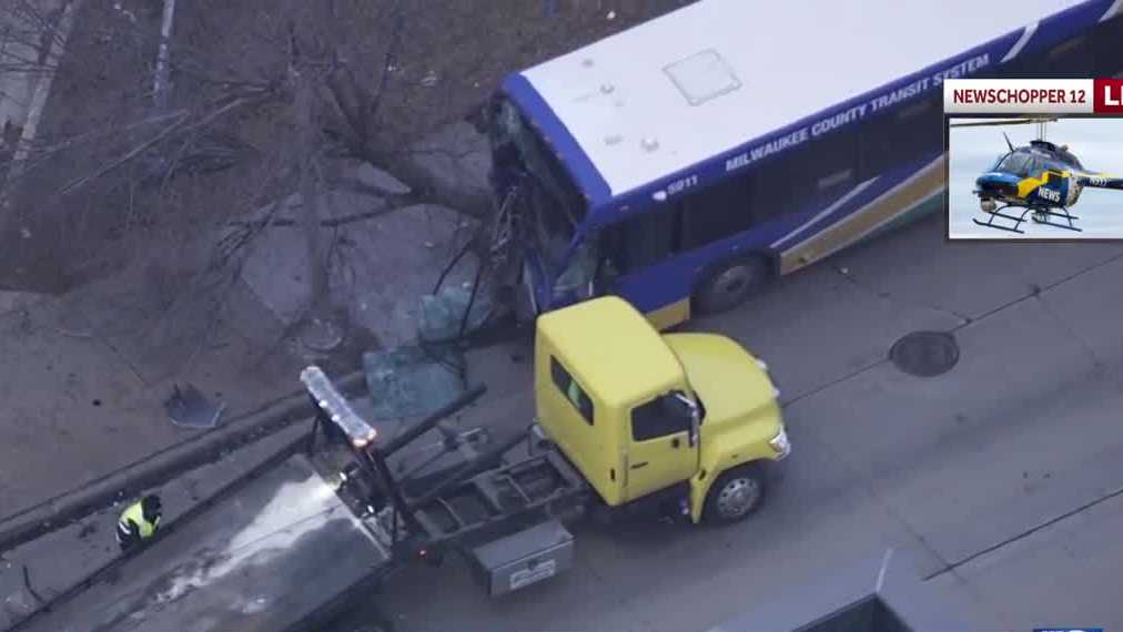 MCTS bus involved in multi-vehicle crash in Milwaukee