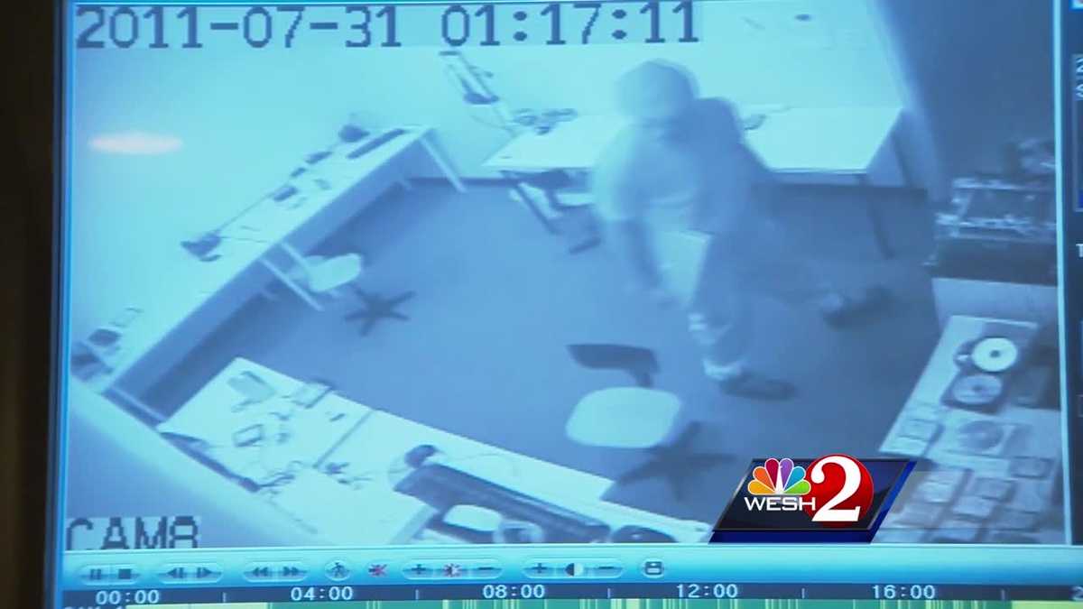 Leesburg businesses latest target of burglars