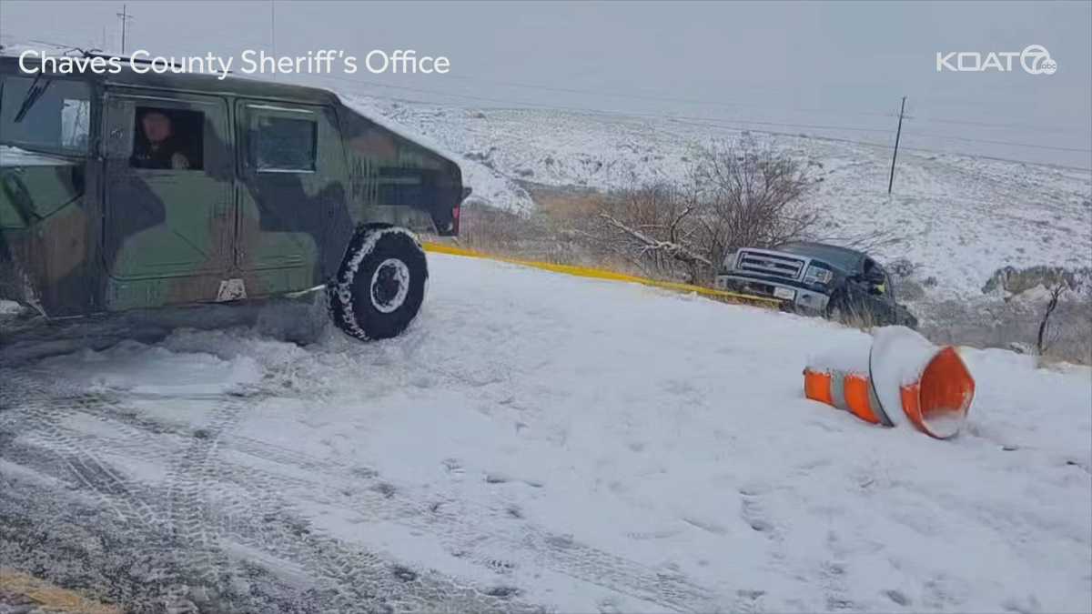 Vehicle pulled from ditch in southeast New Mexico