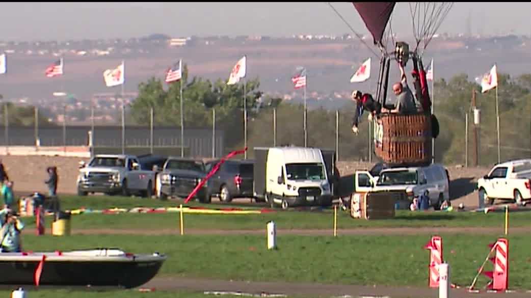 Balloon Fiesta pilots compete in flying competitions