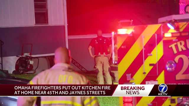 2 people escape kitchen fire in North Omaha