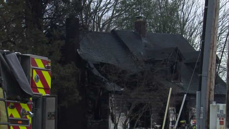 Fire guts Jeffersonville home, kills family pet