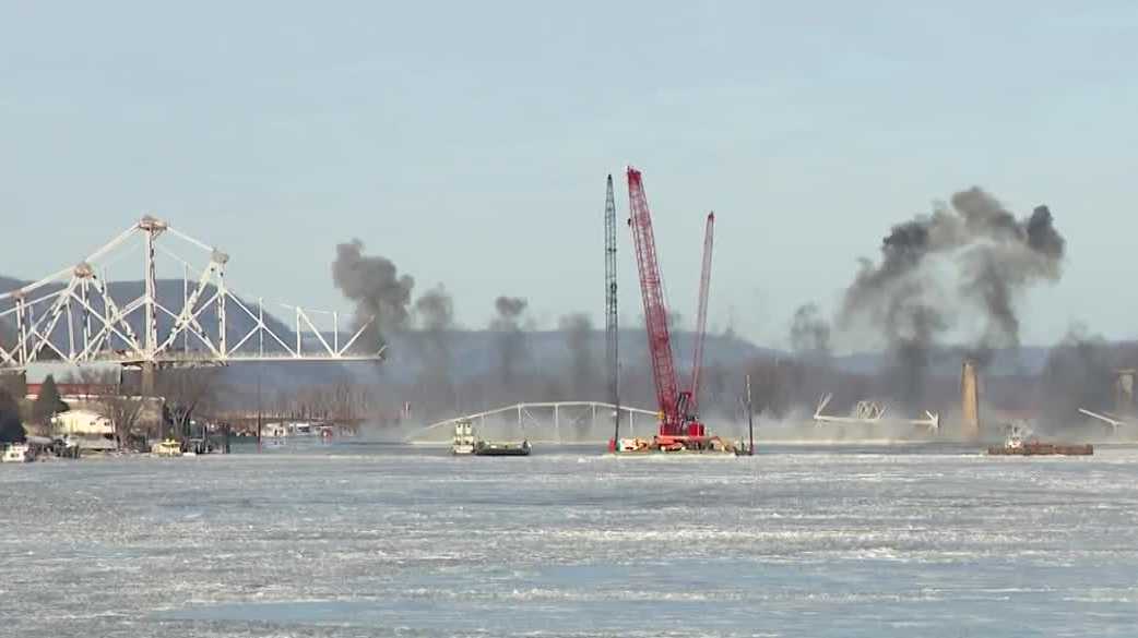 KCCI Investigates: Beloved northeast Iowa landmark, major bridge gets imploded