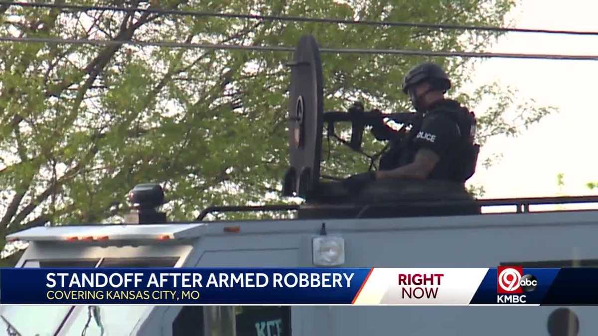 Report of armed street robbery leads to Kansas City, Missouri police ...