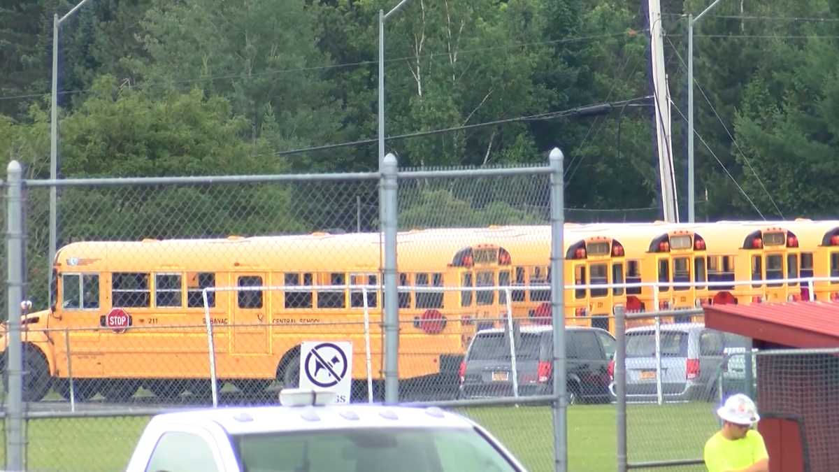 NY school districts work on guidance plans for when students return