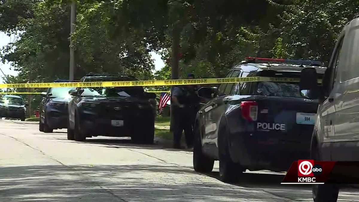 Kansas City police say teen shot on College Avenue