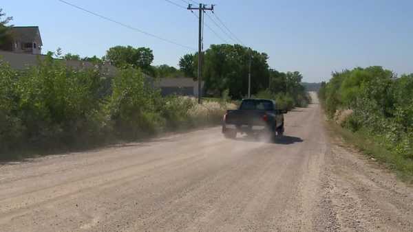 gravel road in indianola