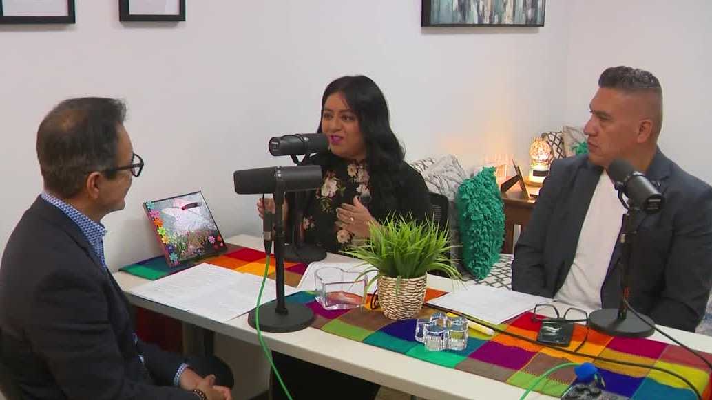 DMPS launches Spanish-language podcast 'Conectando Familias' to expand family outreach