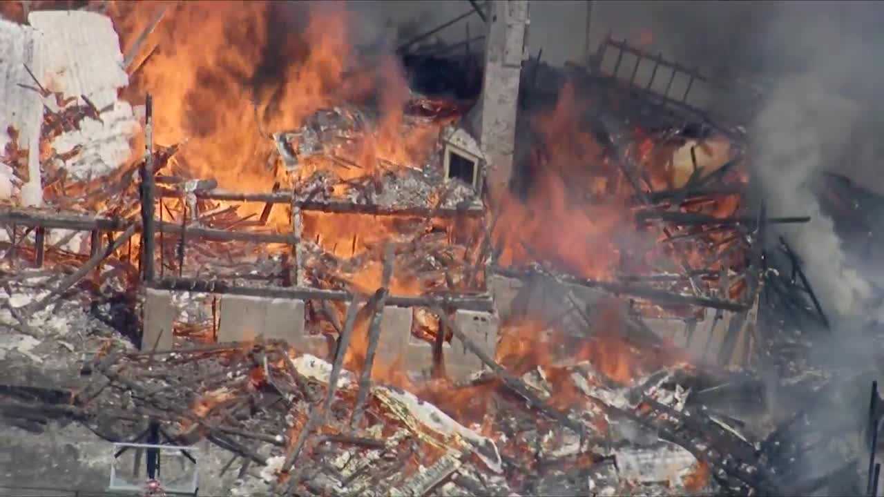 Crews battle massive fire in Hingham, Massachusetts, home - Vimarsana News