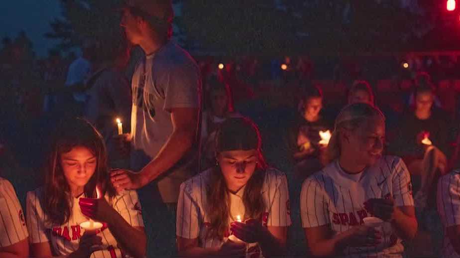 Vigil held in Creston for college students killed in crash