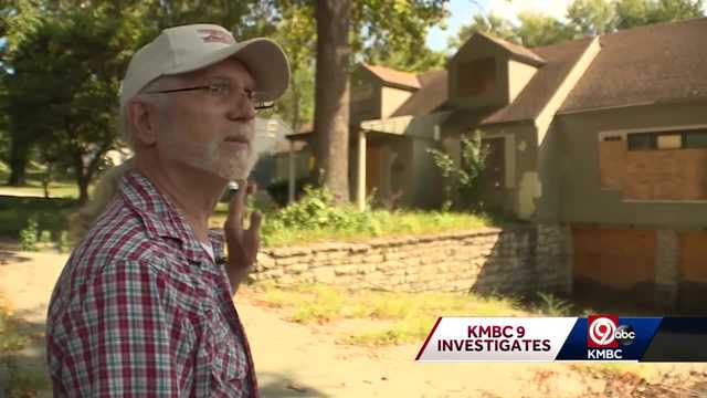 Neighbors contact KMBC for help with abandoned home in Raytown - Vimarsana News