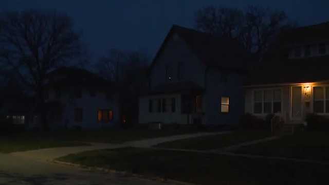 Three dogs killed by Fort Dodge police as they attack woman - Vimarsana News