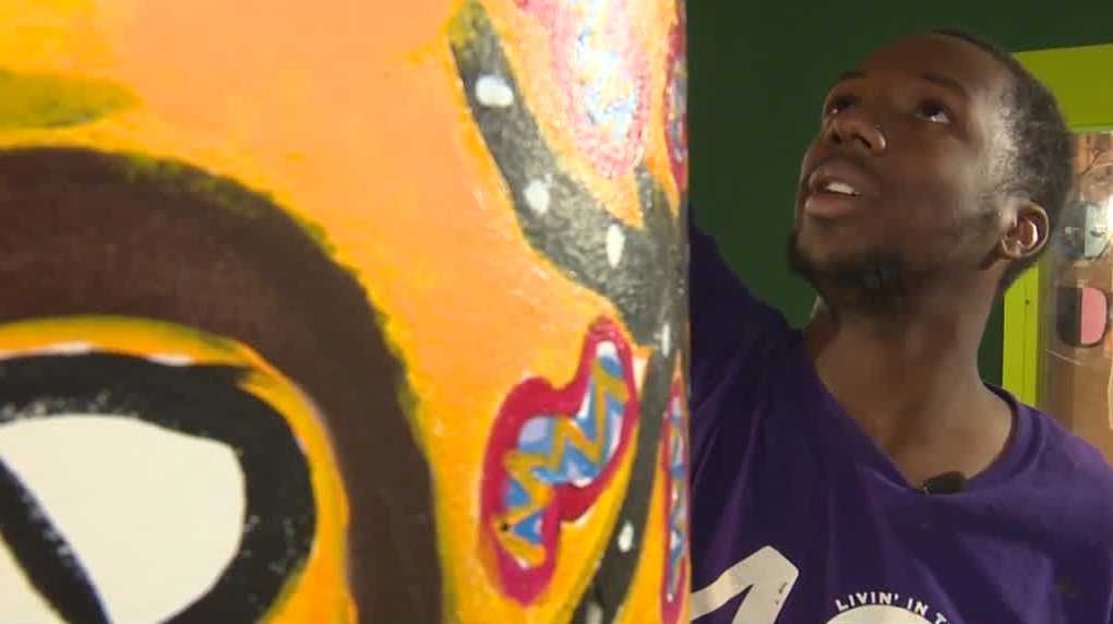 Sacramento artist finds housing, gives back to community