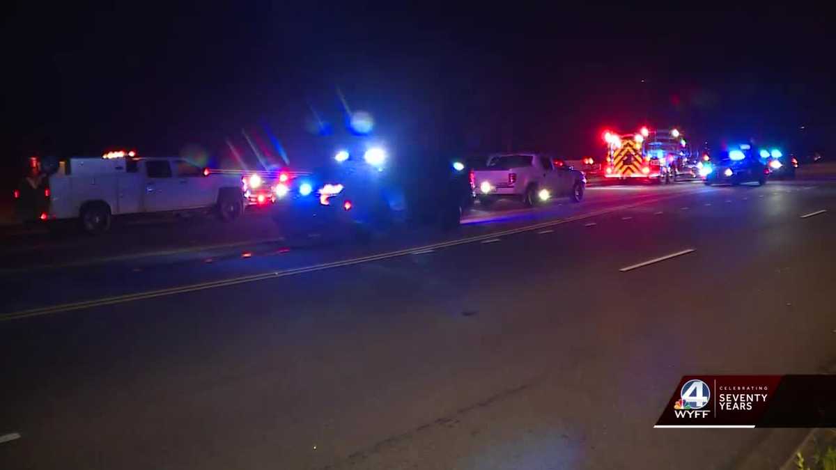 2 killed in early morning crash in Anderson County, South Carolina