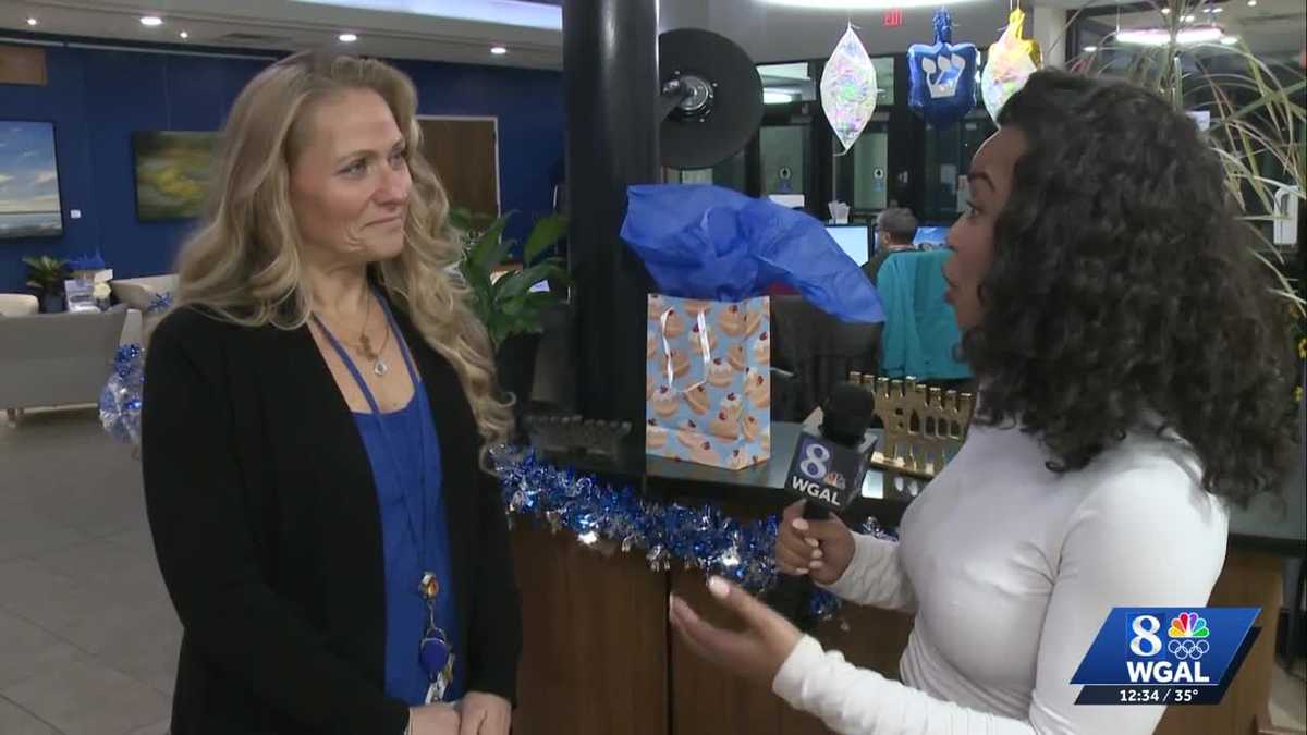 York JCC observes final day of Hanukkah