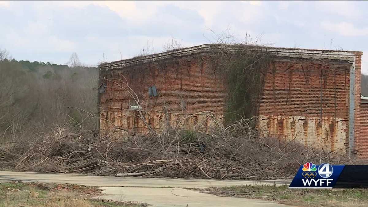 Cleaning up the old Pelzer mill