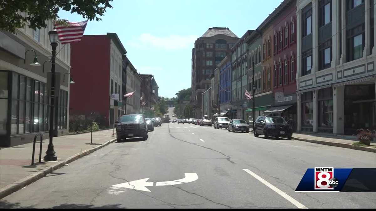 Work begins to make downtown Augusta street twoway