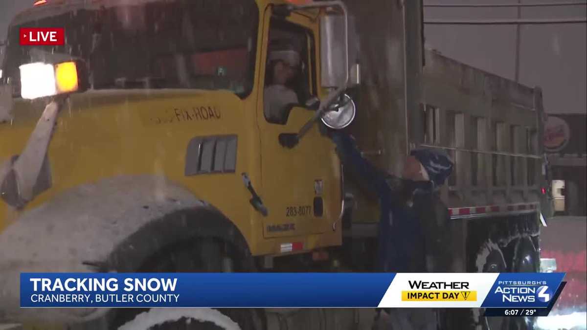 Snow falling across Western Pennsylvania, Hundreds of school districts delay or close