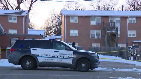 frantic 911 calls describe chaotic scene at urbandale apartment complex amid death investigation