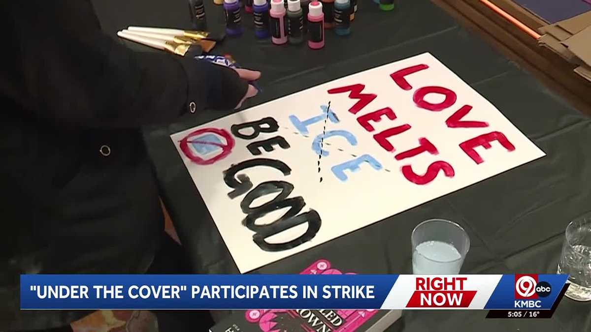 Several Kansas City businesses shut down for the day in solidarity with anti-ICE protests