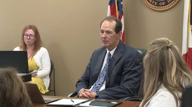 No guidance provided yet to Iowa schools after State Board of Education meets about book restrictions - Vimarsana News