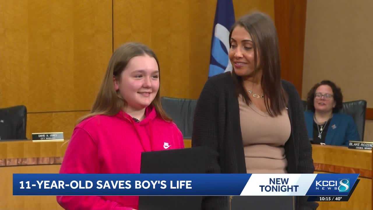 Urbandale honors 11-year-old girl, woman for saving child from drowning