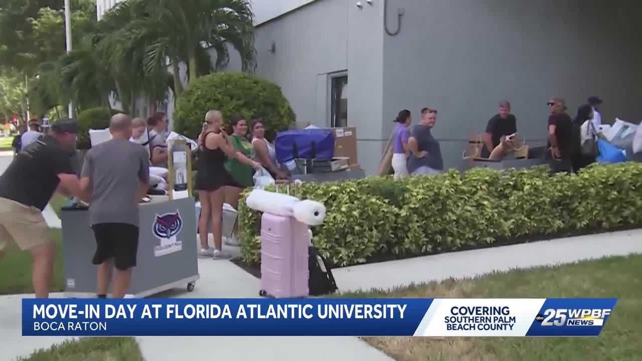 Florida Atlantic University welcomes record number of students to Boca Raton campus