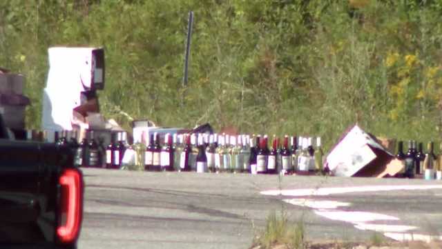 Boxes of wine fall out of delivery truck in Bedford, NH - Vimarsana News