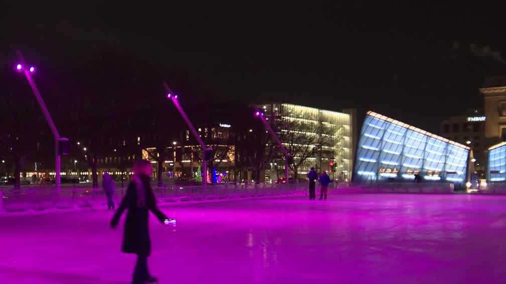 Brenton Skating Plaza reopens for ice skating in Des Moines