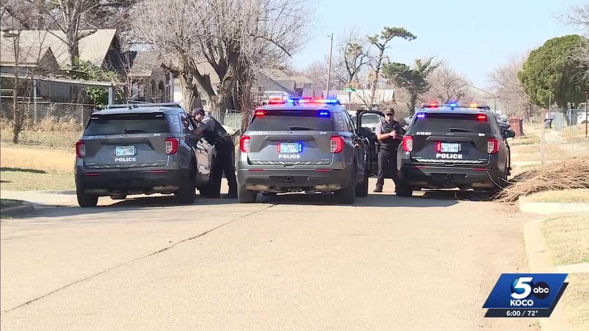 Violent carjacking in south Oklahoma City leaves one man hospitalized