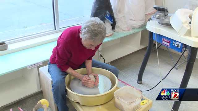 Artists at the Sawtooth School create bowls ahead of empty bowls - Vimarsana News