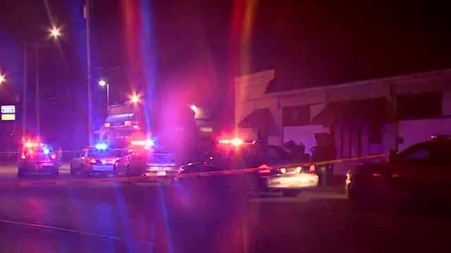 LMPD: Man shot, killed in Shawnee neighborhood - Vimarsana News