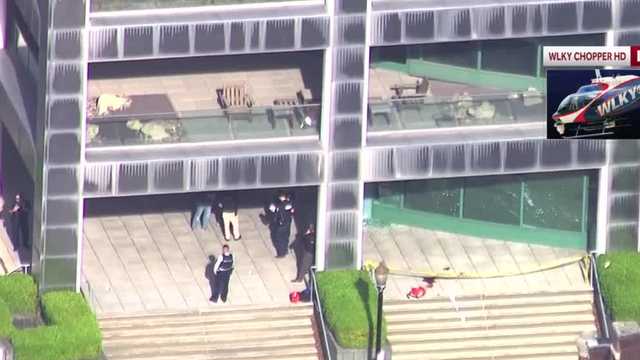 Louisville police respond to active shooter: WLKY Chopper HD video 
