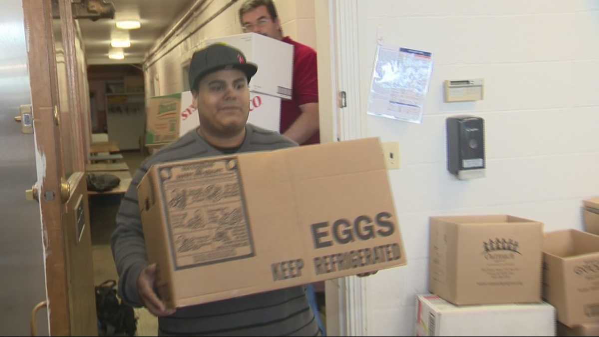 Community steps up after food pantry thefts