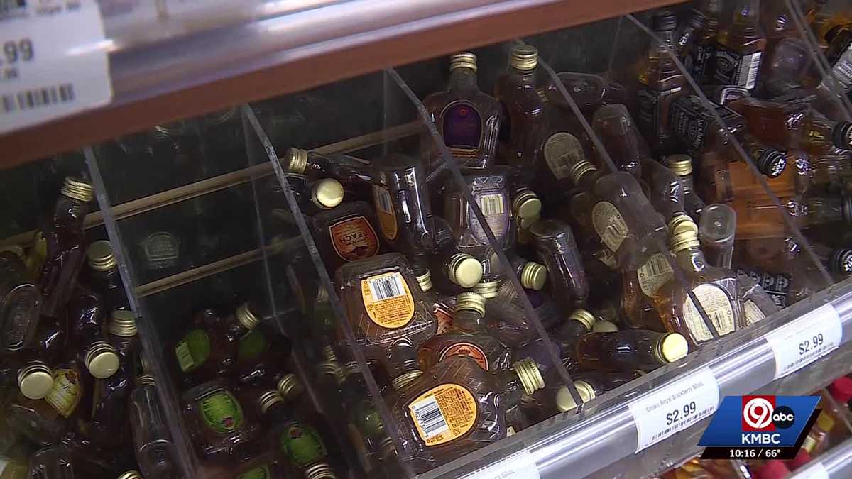 Proposal targeting ‘shooters’ sales in Kansas City heads to full council