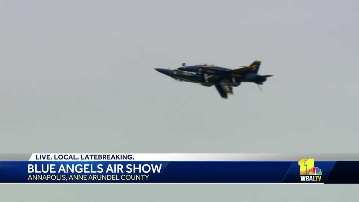 Blue Angels perform over Annapolis for commissioning week
