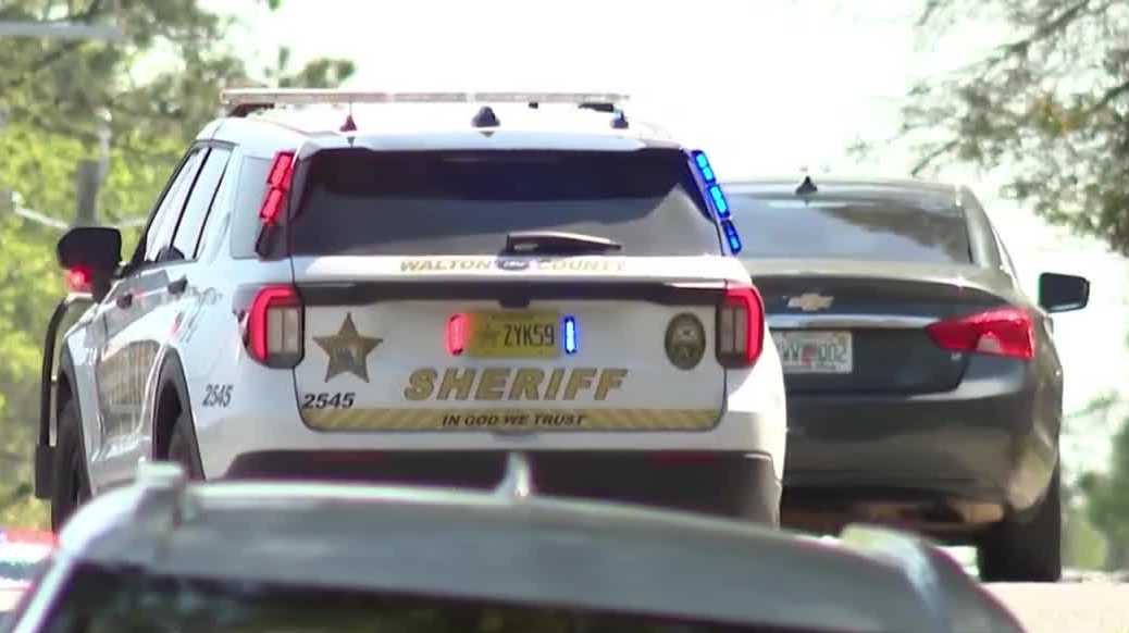 2 students in critical condition after knife attack in Florida middle school