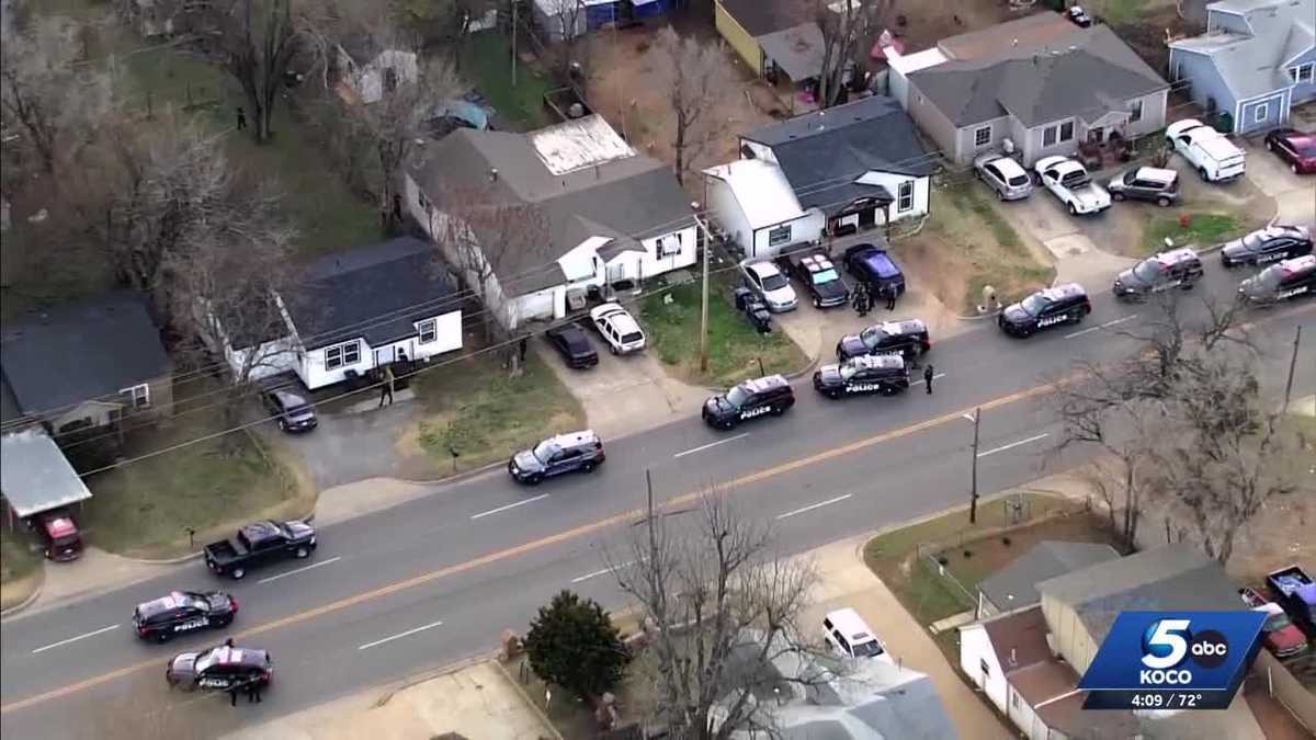 OKC police detain several people after barricade situation