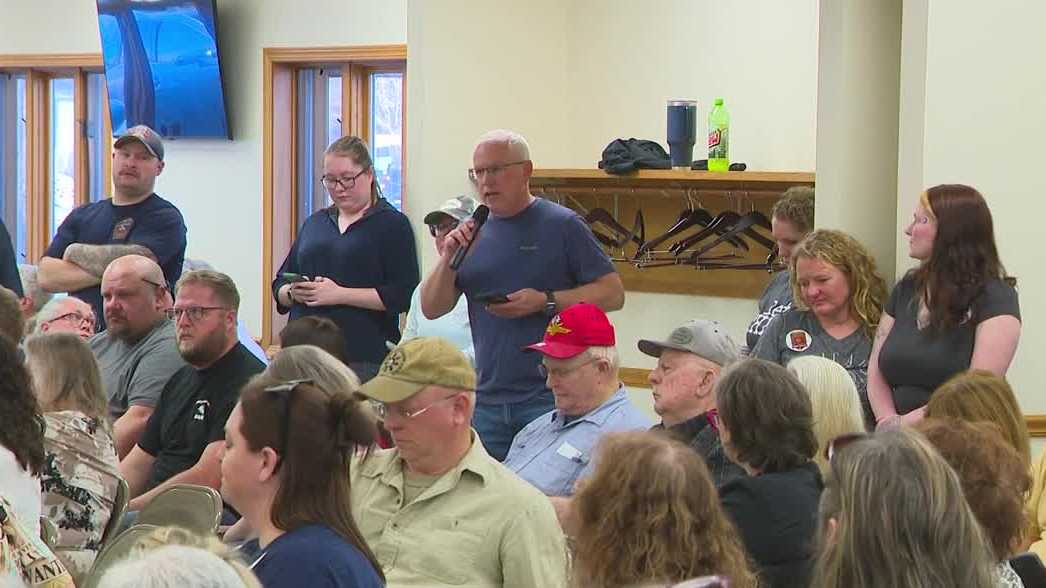 Mitchellville council to hold hearing for dismissed fire chief after emotional meeting