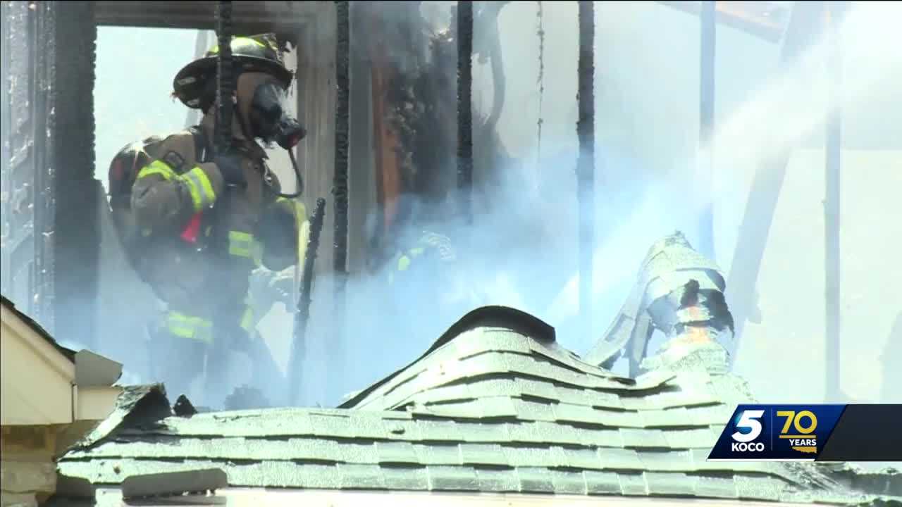 Crews battle access to water as they fight Edmond home fire - Vimarsana News