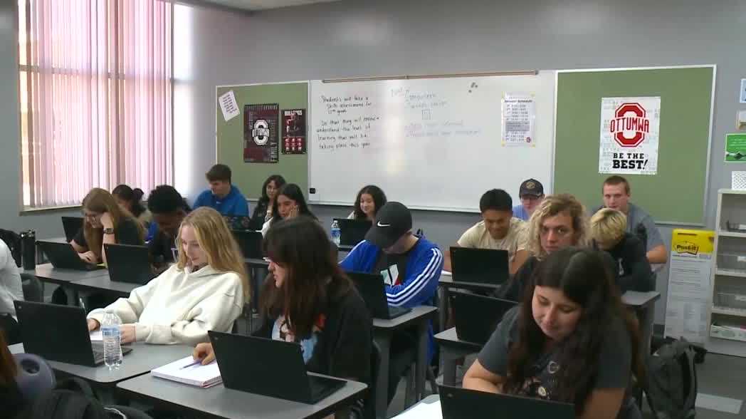 KCCI Investigates: 2 years without phones, Ottumwa students make huge gains
