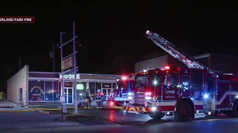 Fire heavily damages Overland Park restaurant; bookstore damaged by smoke