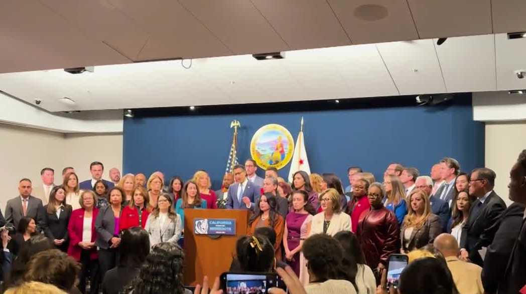 California leaders push back against federal immigration crackdown