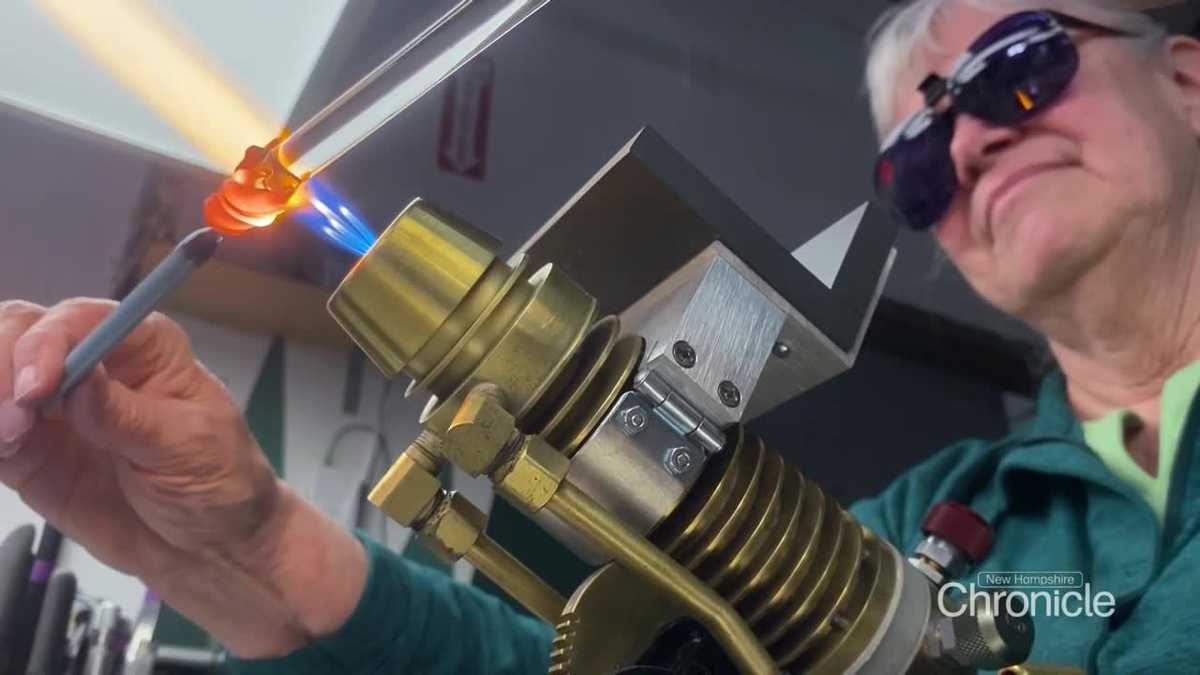 Jaffrey glassblowing studio offers beginner, advanced classes