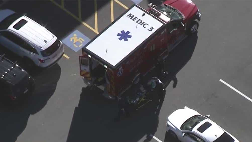 Car crash into Apple Store in Hingham, Massachusetts