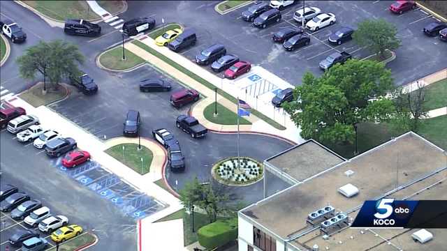 Students describe chaos after shooting on Rose State campus - Vimarsana News